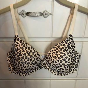 34C, Calvin Klein bra, like new., only worn twice.
